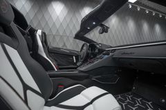 Aventador SVJ Roadster MATT GOLD CARBON WARRANTY