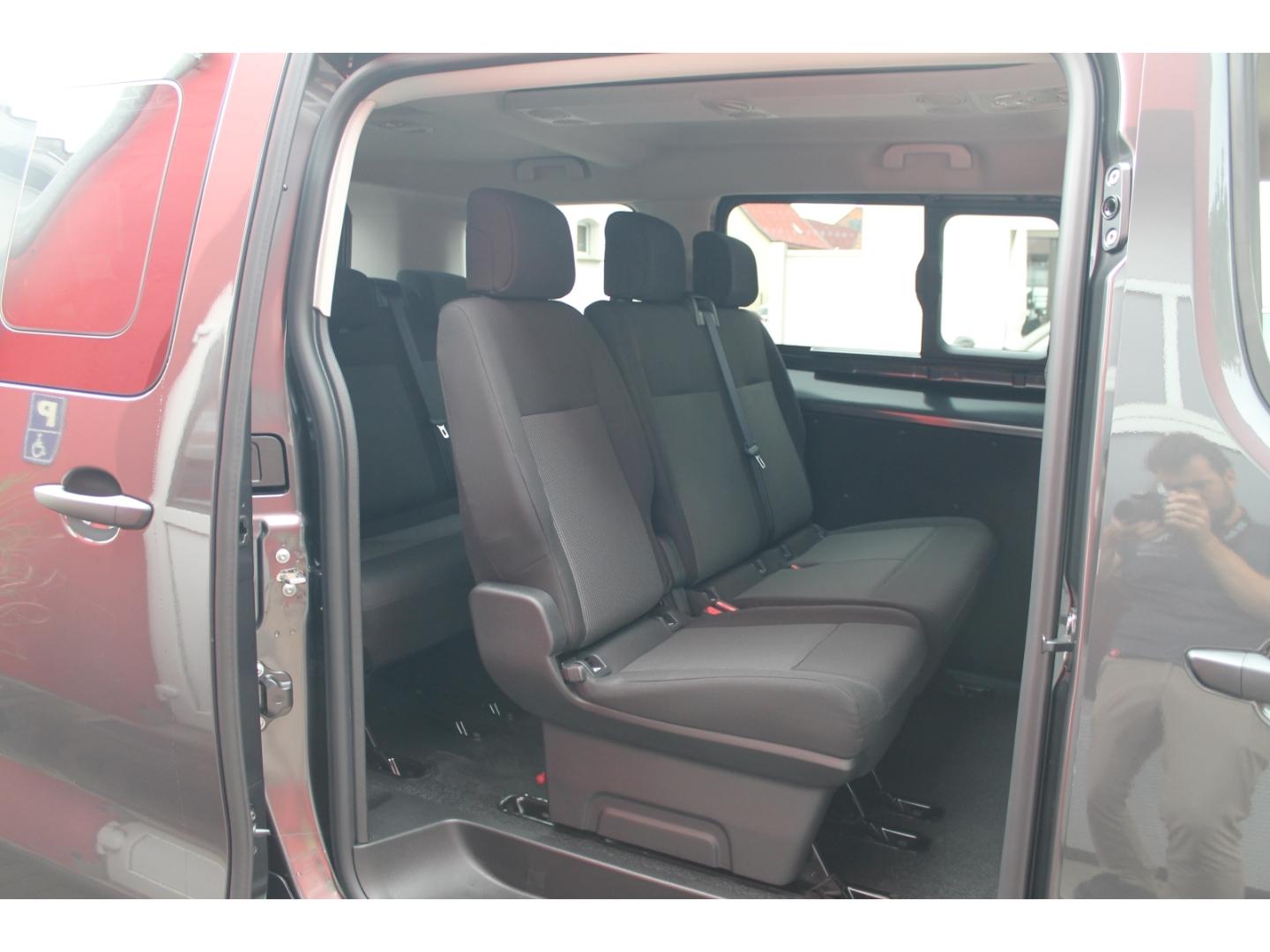 Citroën Jumpy Kombi M L2 AHK Navi Kamera Klima-Paket DAB