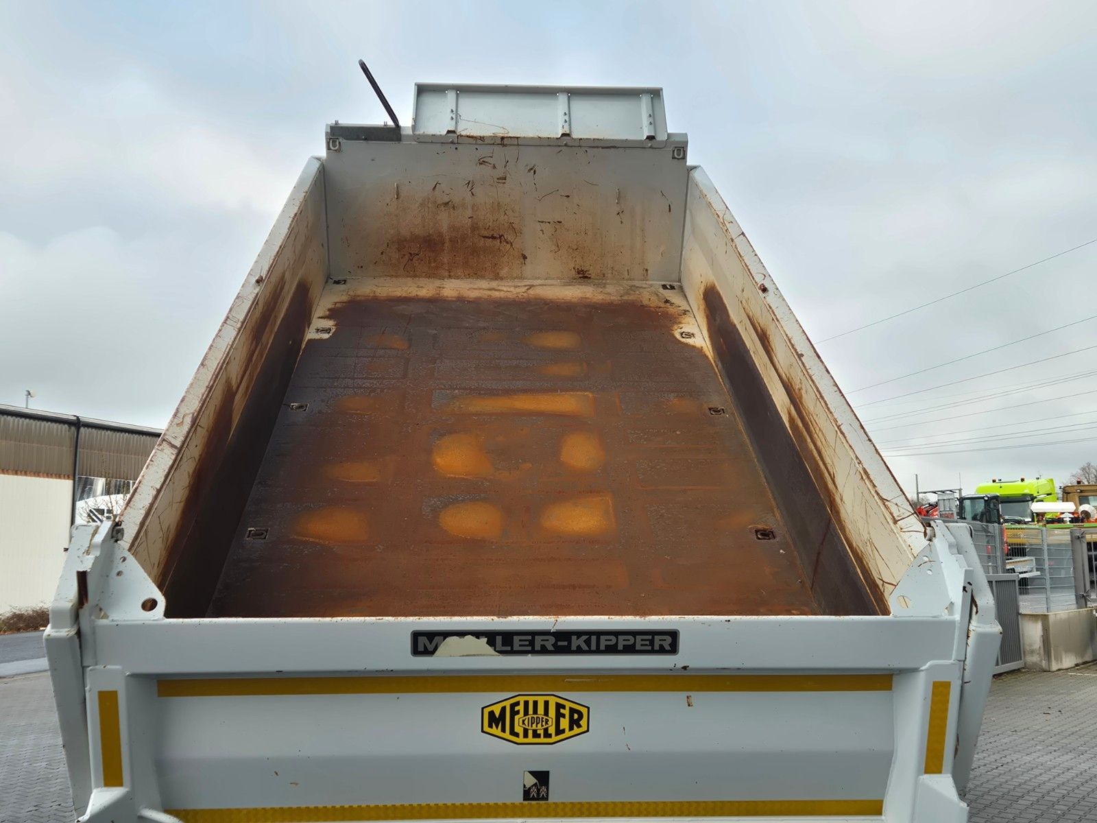 Fahrzeugabbildung Iveco Trakker AT260T41W 6x6 Meiller AHK