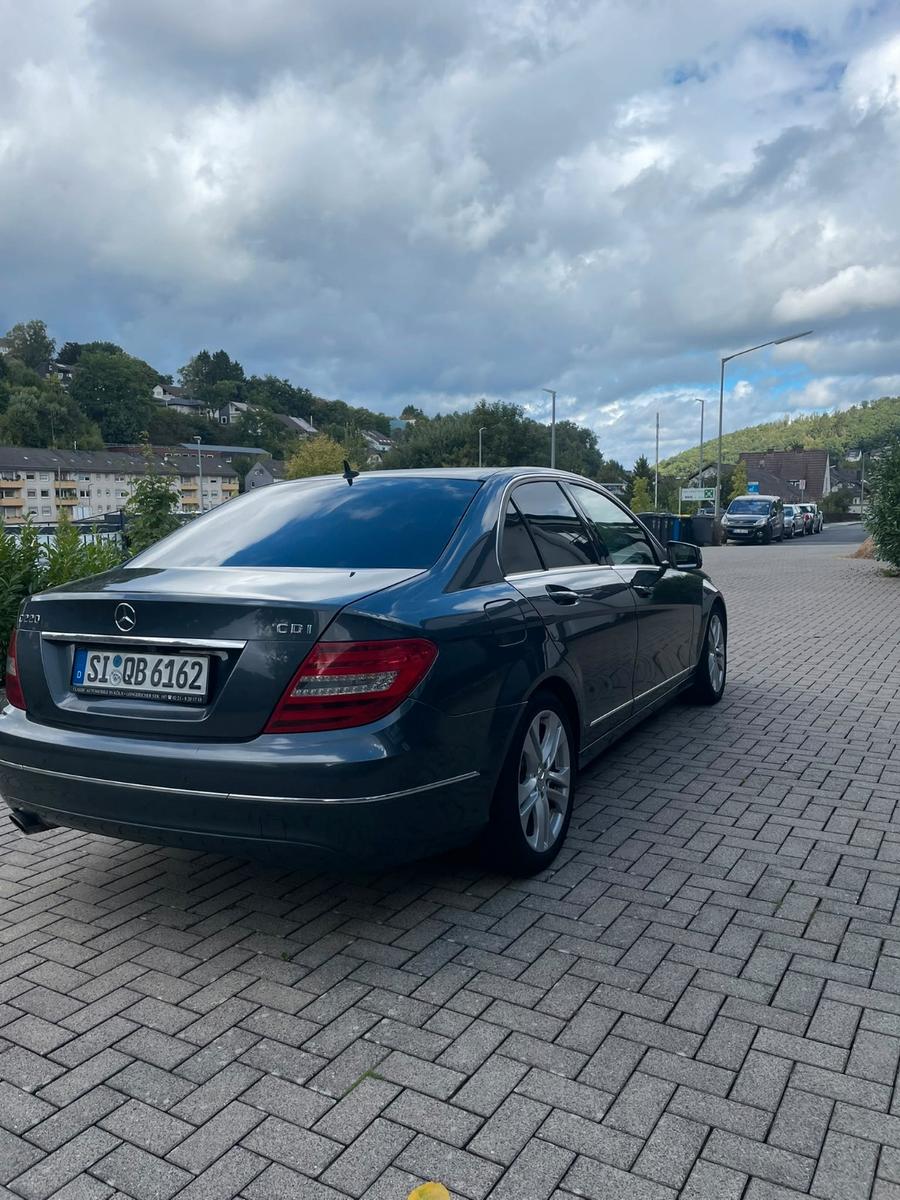 Mercedes-Benz C220 2013 — photo 7