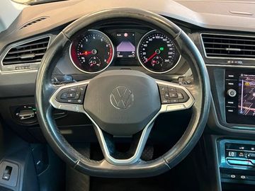 Volkswagen Tiguan - 11