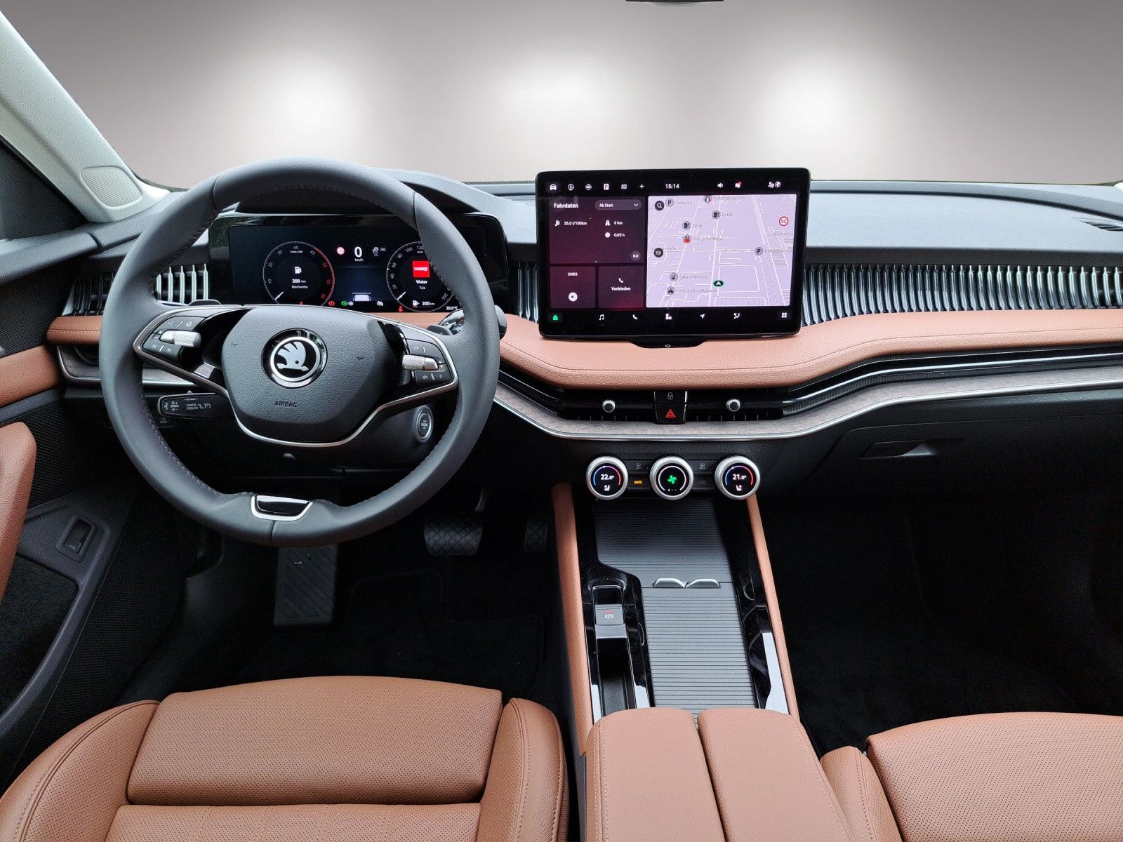 Superb Combi Selection 2.0 TDI DSG AHK SHZ