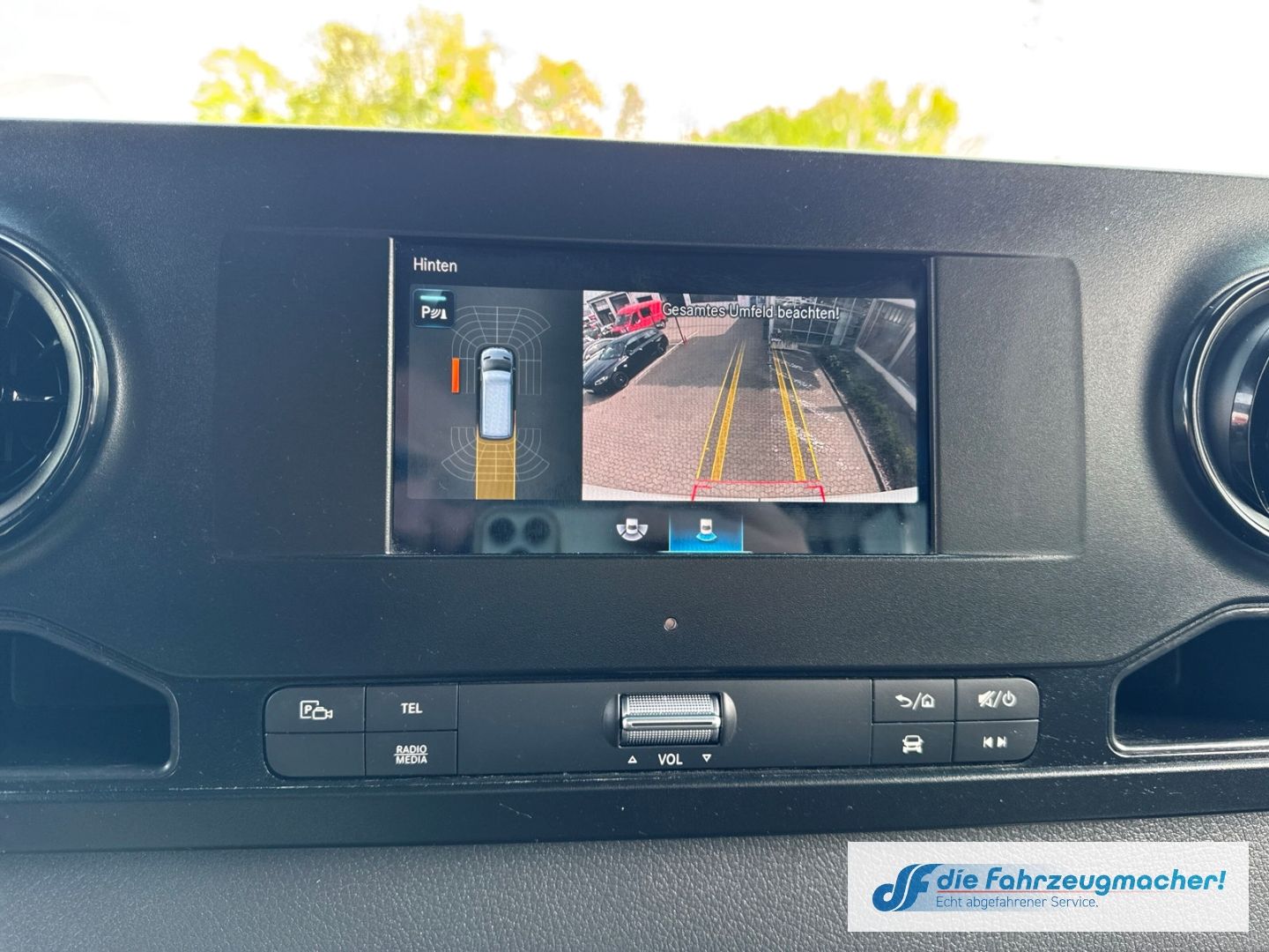 Fahrzeugabbildung Mercedes-Benz Sprinter III Tourer RWD AWD 315 CDI L2 DAB SHZ