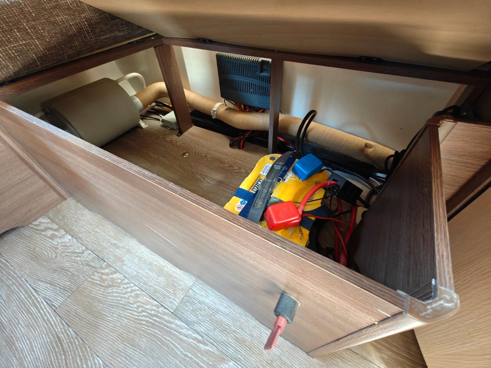 Fahrzeugabbildung Hobby Prestige 720 UKFe - Mover XT4, Isabella Vorzelt