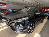 Hyundai Tucson 1.6 Passion + Panorama Leder Navi Voll - Hyundai TUCSON: V6