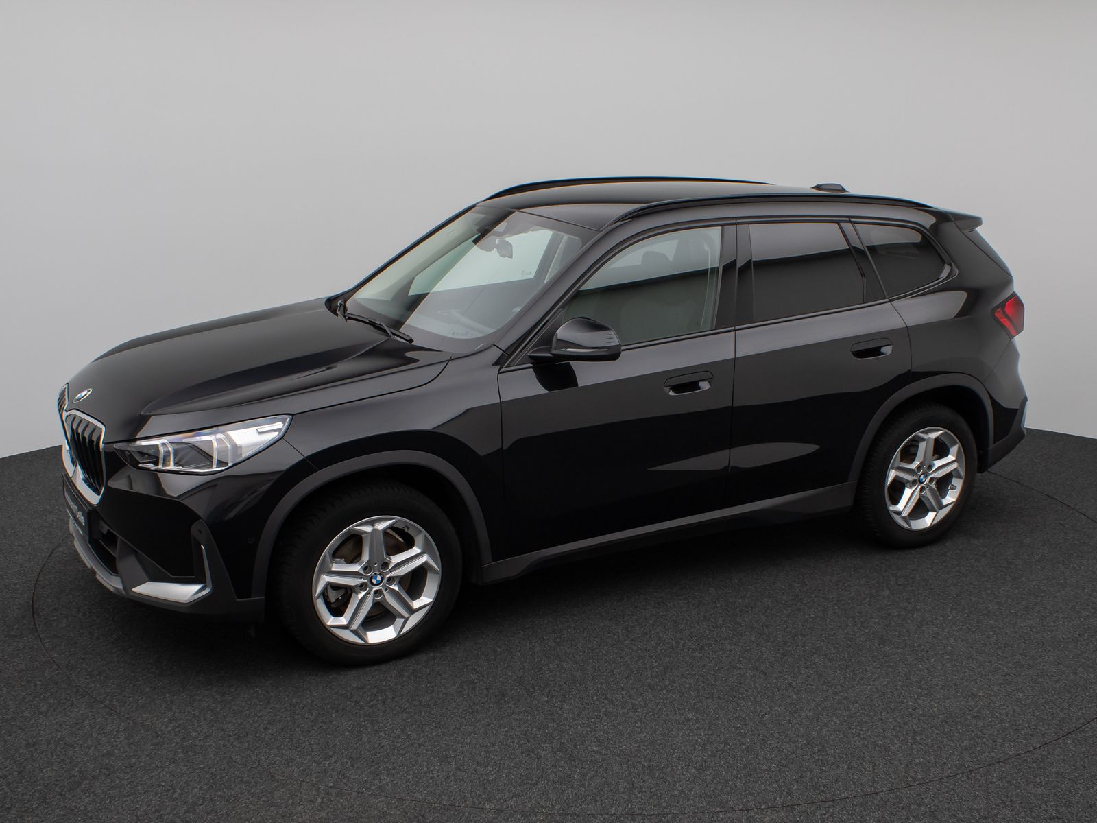 Fahrzeugabbildung BMW X1 sD20i Kamera DAB Sport Komfort AHK 18Zoll