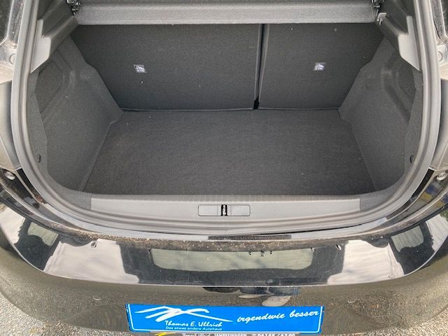 Fahrzeugabbildung Opel Corsa F 1.2 Turbo// Navi, KlimaAT, RFK, PDC v+h,