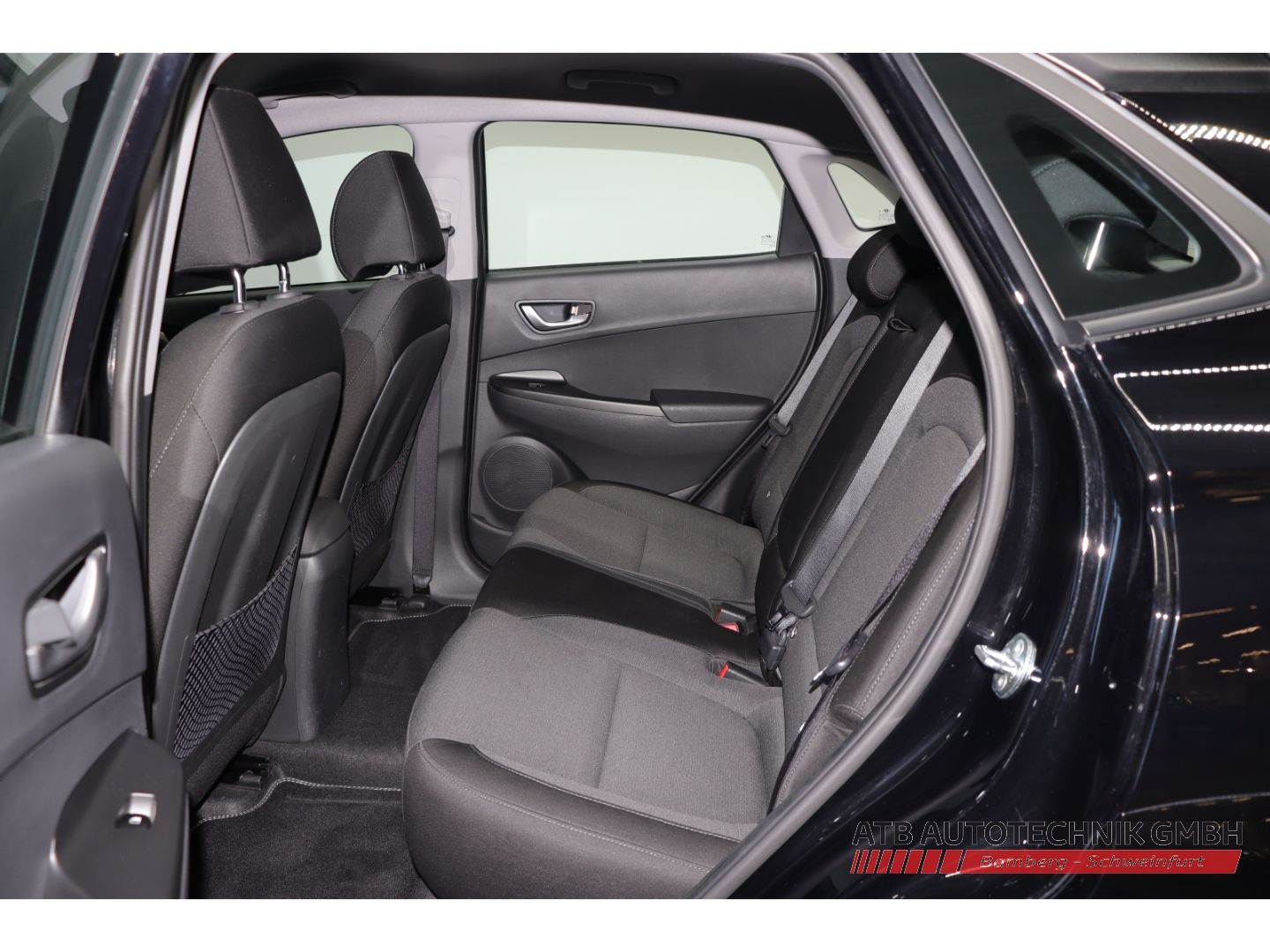 Fahrzeugabbildung Hyundai KONA Elektro Select 39,2kWh 96,4% SOH ACC Apple