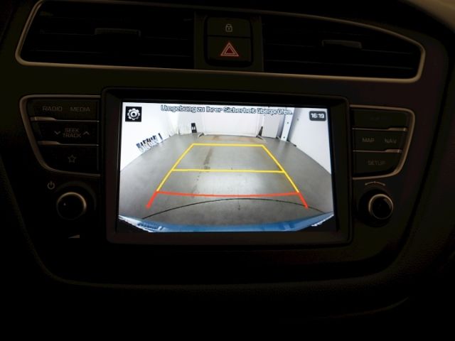 i20 STYLE DCT+NAVI+RÜCKFAHRKAMERA+SITZ-/LENKRADH