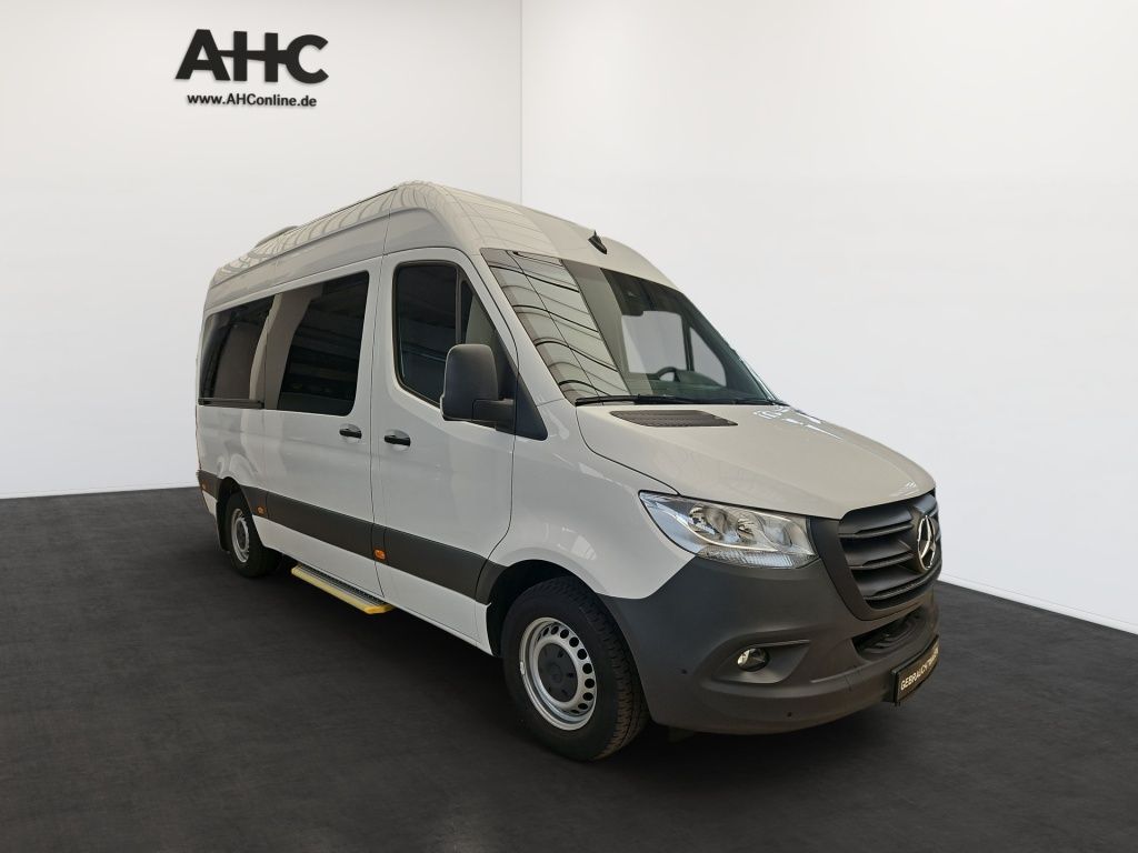 Fahrzeugabbildung Mercedes-Benz Sprinter 317 Kombi L2H2 Mobility Rollstuhl Lift