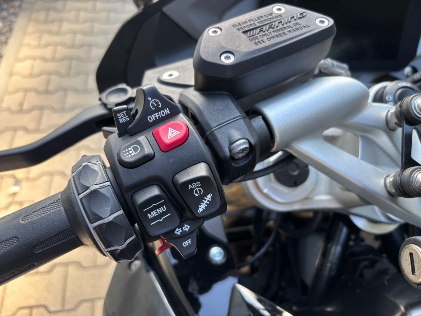 Fahrzeugabbildung BMW R 1250 RS 3 Pakete