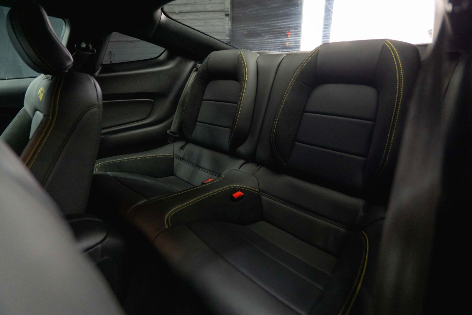 Fahrzeugabbildung Ford Mustang Shelby GT 500 Coupe Performance LED