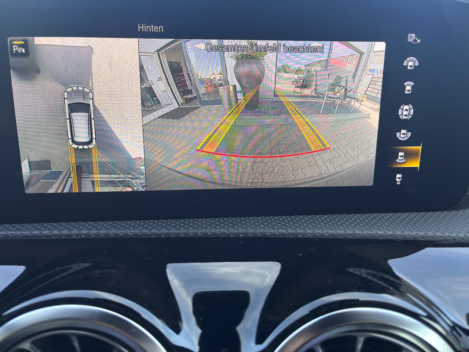 Fahrzeugabbildung Mercedes-Benz CLA Shooting Brake CLA 250 e AMG-Line