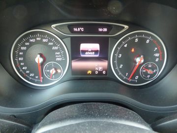 Mercedes-Benz B -Klasse  B 180 7G-DCT S-Tourer Style LEDNavi
