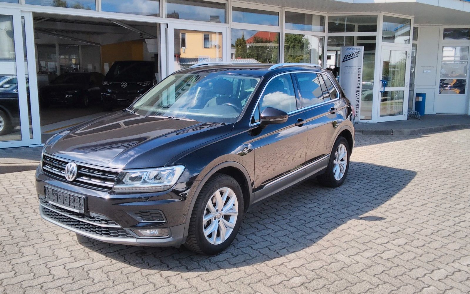 Volkswagen Tiguan Highline,4x4,Autom,ACC,AllweR,AHZsb,SitzH imagem 3