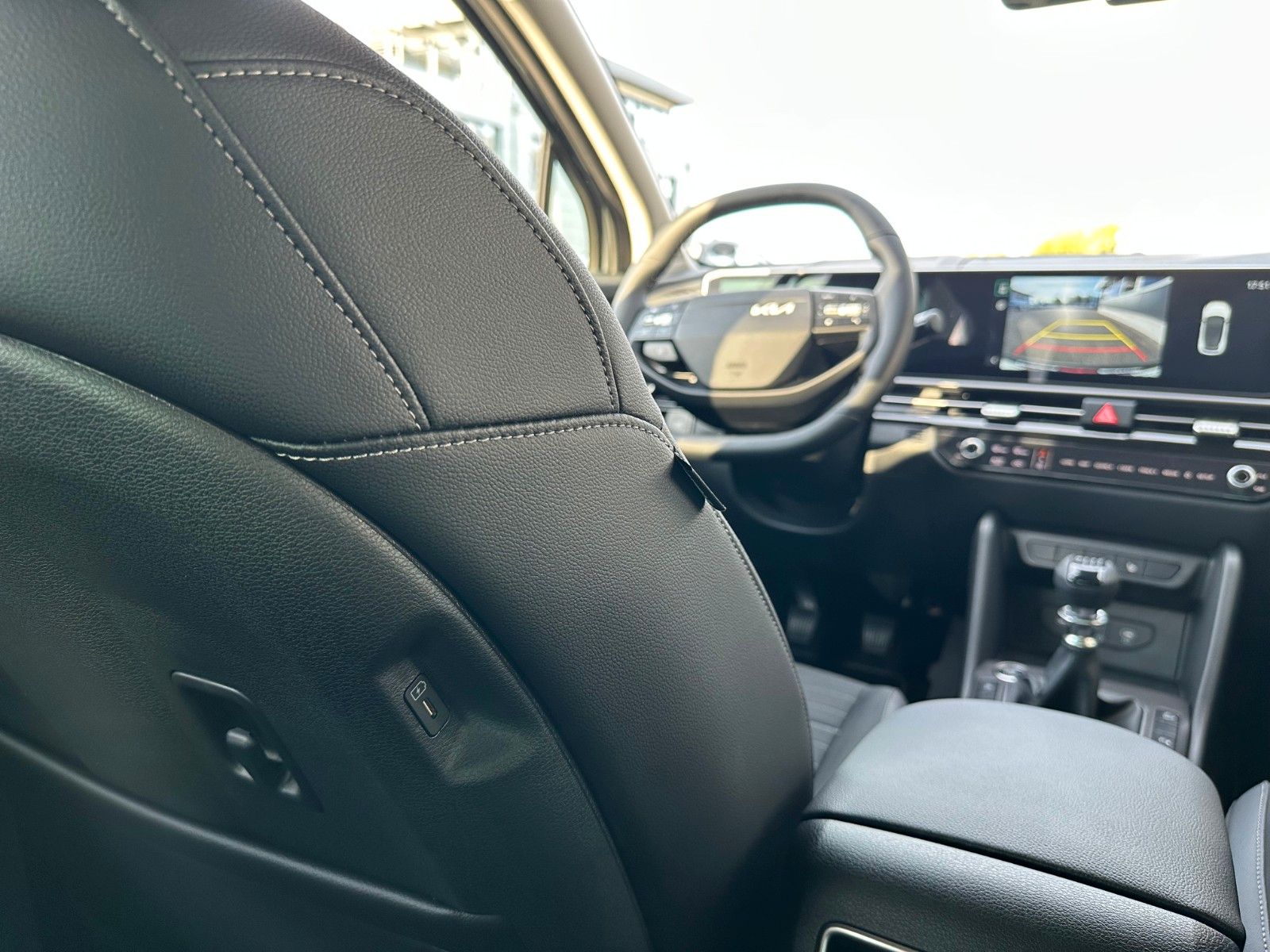 Fahrzeugabbildung Kia Sportage 1.6T 2WD VISION KOM MT