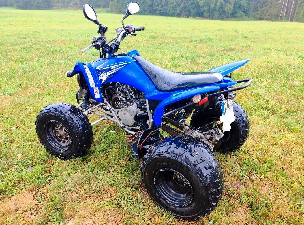 Yamaha YFM 2010 — engine 250 cm³, 20 HP (15kW)