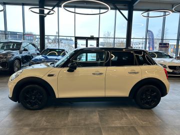 MYAUTOCENTER – Gebraucht- und Jahreswagen mit Werkstattservice in Pfaffenhofen MINI Mini 5-trg. Cooper D *Navi*Pano*