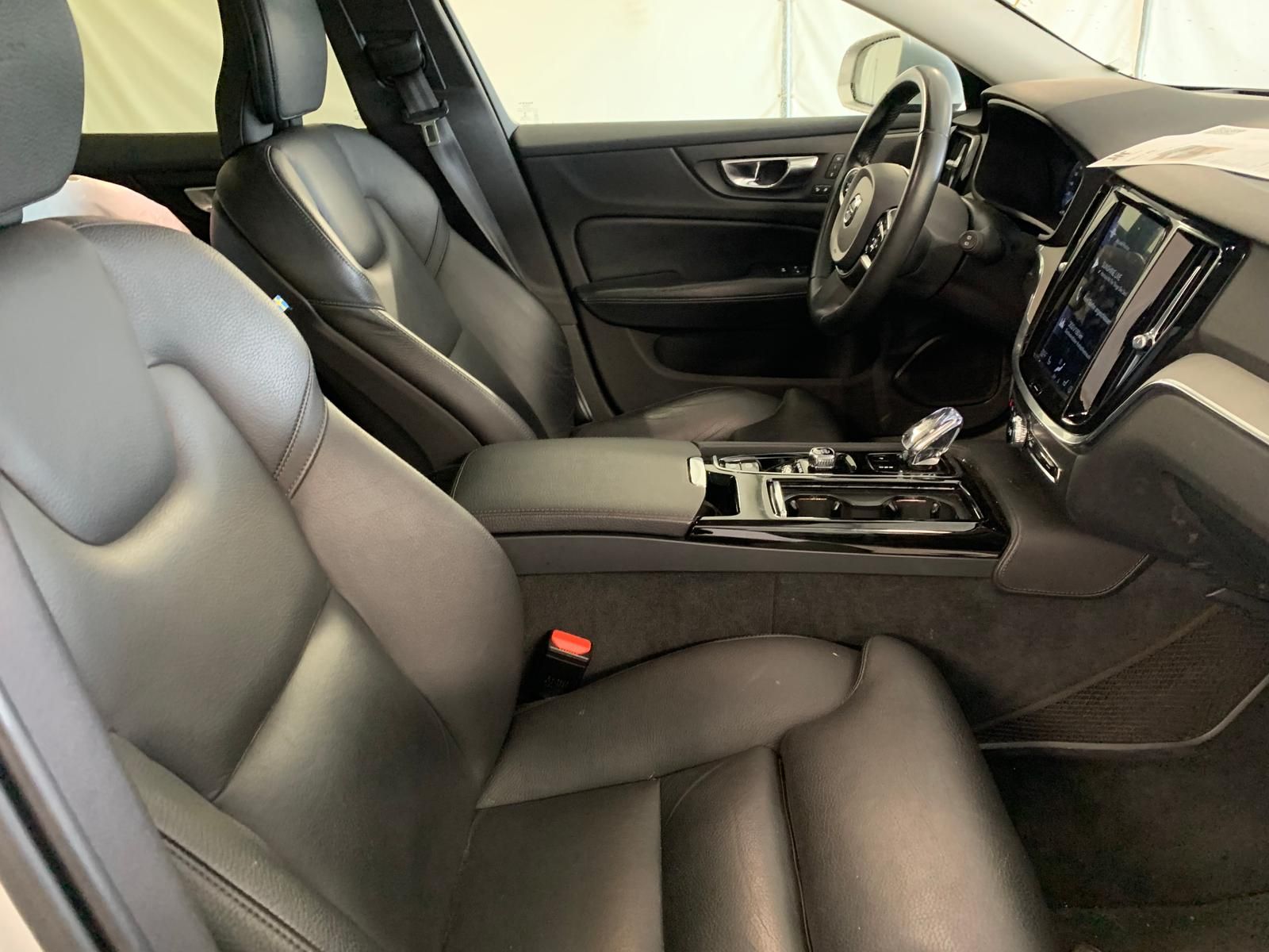 Volvo V60 Inscription Hybrid AWD Glasdach Memory Kam imagem 3