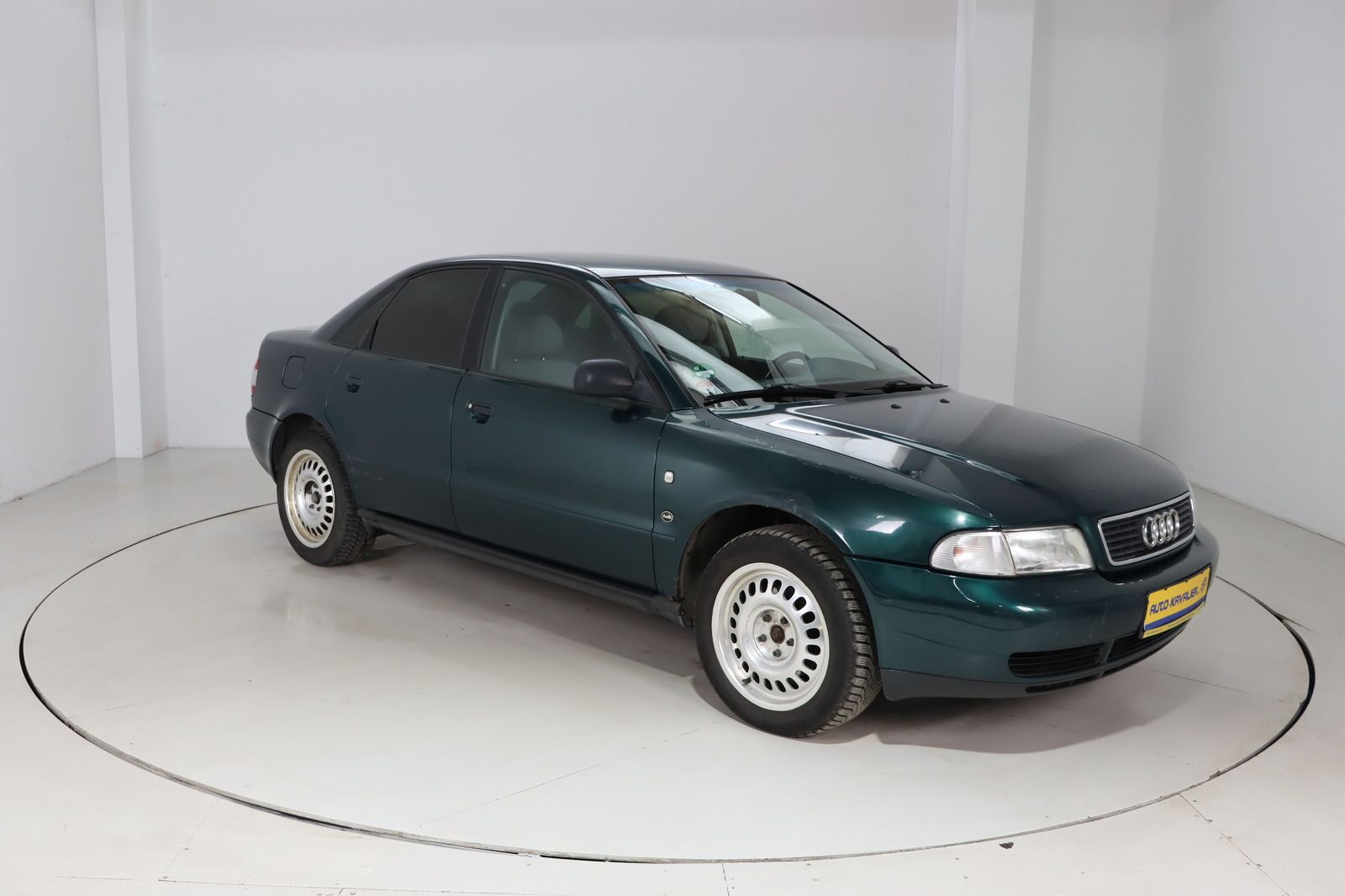 Fahrzeugabbildung Audi A4 1.6 * Flüssiggas * HU 01.2028 * s-line