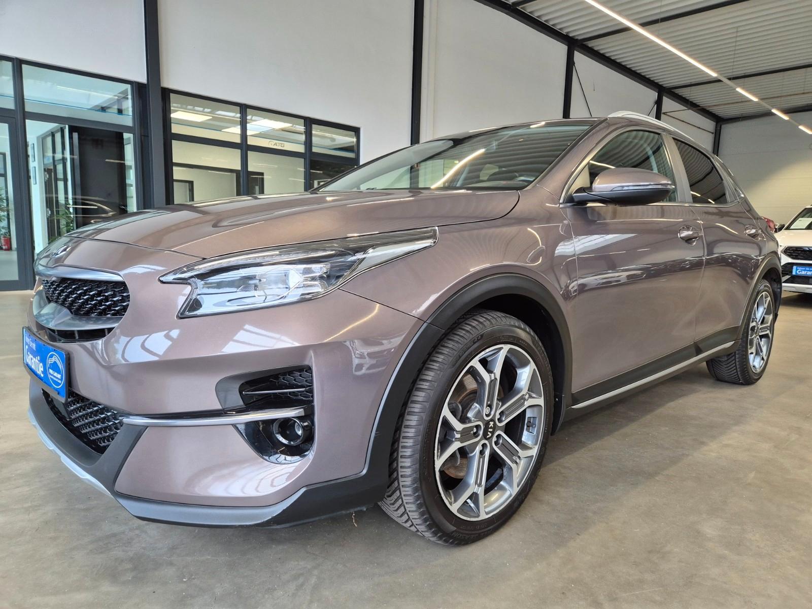 Kia XCEED AUT TEILLEDER NAVI SITZHZ CAMERA SPURPAKET
