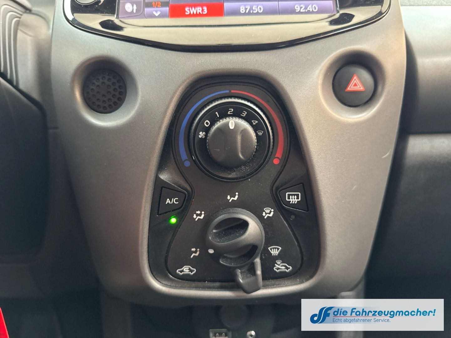 Fahrzeugabbildung Toyota Aygo X-Play Team D 1.0 EU6d-T Apple CarPlay Andr