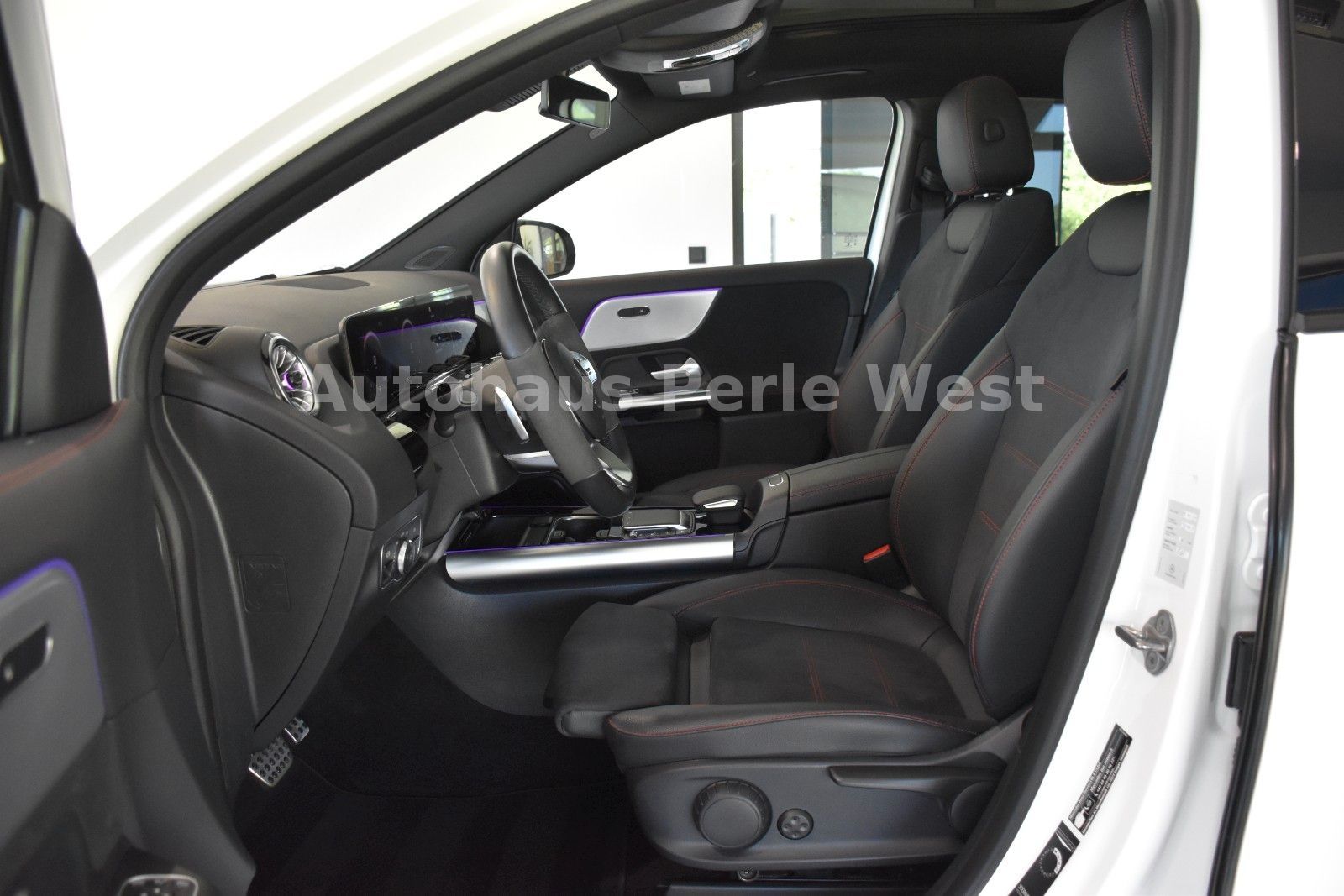 Mercedes-Benz GLA 220 d 4Matic 8G-DCT AMG LINE PANO 360CAM LED foto 11