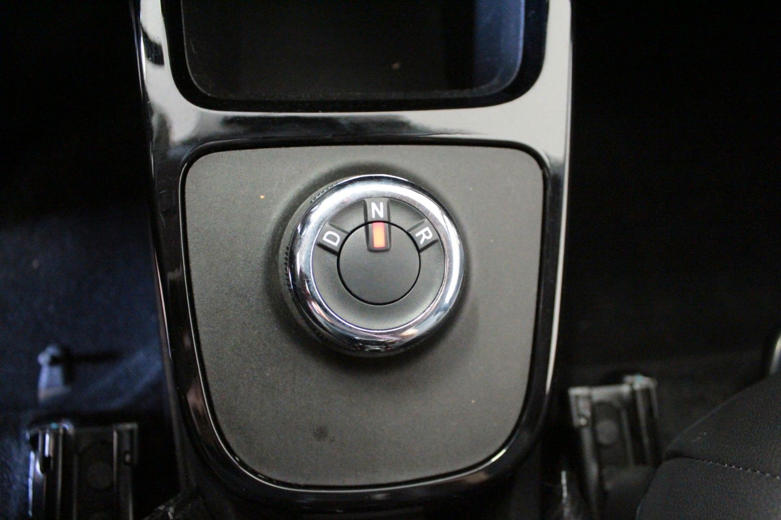 Fahrzeugabbildung Dacia Spring 45 Electric Comfort *Look Paket