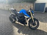 Suzuki GSR750 A - SUZUKI GSR 750
