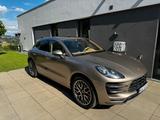 Porsche Macan Turbo - Porsche: Beige