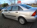 Ford Focus 1.6 Ghia Klima/Schiebedach 2.Hand - Ford aus 2001