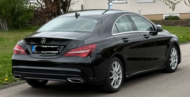 MERCEDES-BENZ CLA 220 d DCT  |AMG Line | Sommer-und Winterreif