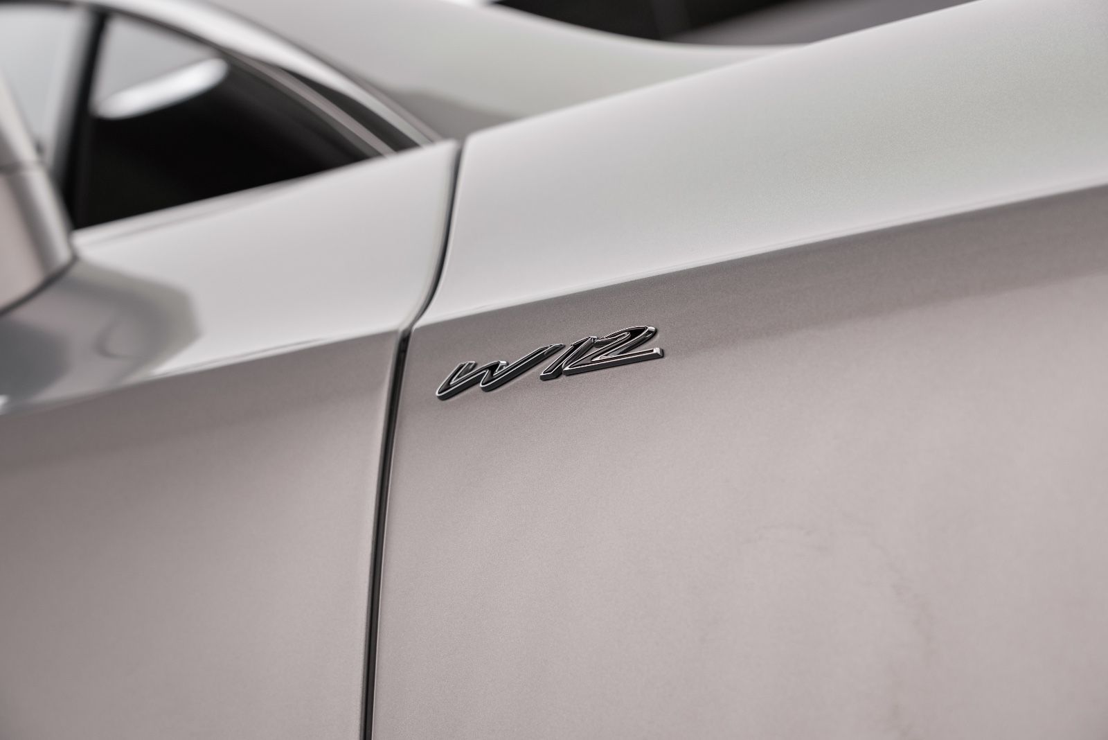 Fahrzeugabbildung Bentley Continental GT MULLINER/EXTREME SILVER