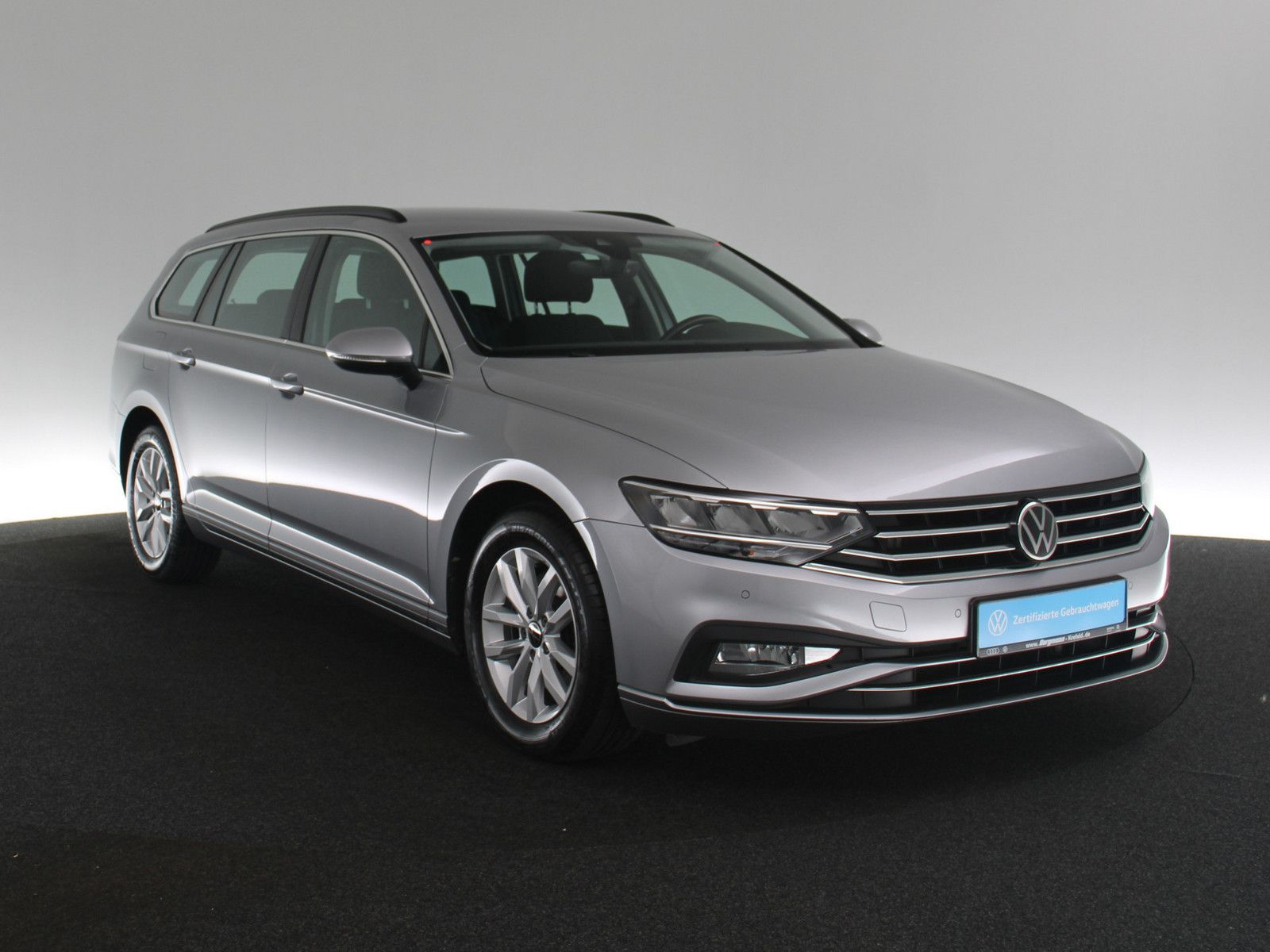 Volkswagen Passat Variant 2.0 TDI Business AHK LED ACC NAVI imagem 3
