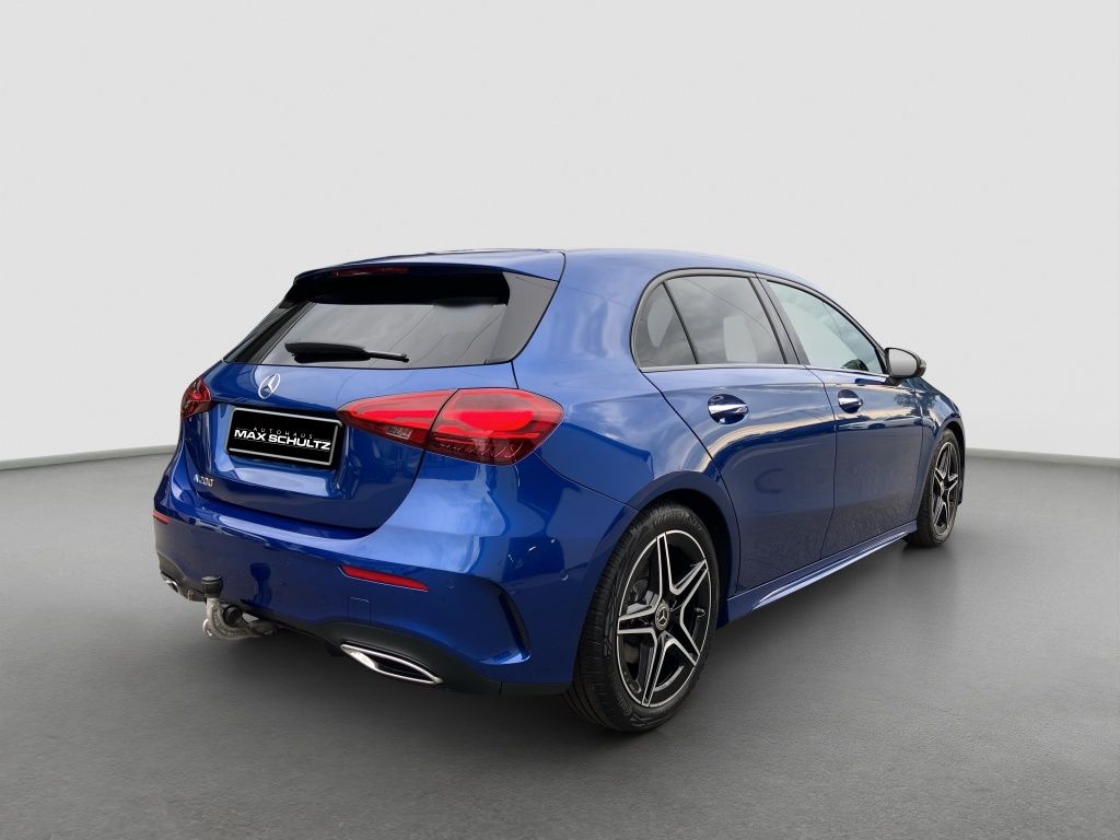 Fahrzeugabbildung Mercedes-Benz A 200 AMG*NIGHT*MULTIB*AHK*DISTR*TOTW*KEYL*KAM