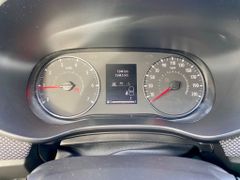 Fahrzeugabbildung Dacia Sandero Comfort KLIMA NAVI SHZ CARPLAY DAB+