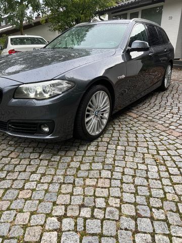 BMW 520d Touring Luxury Line