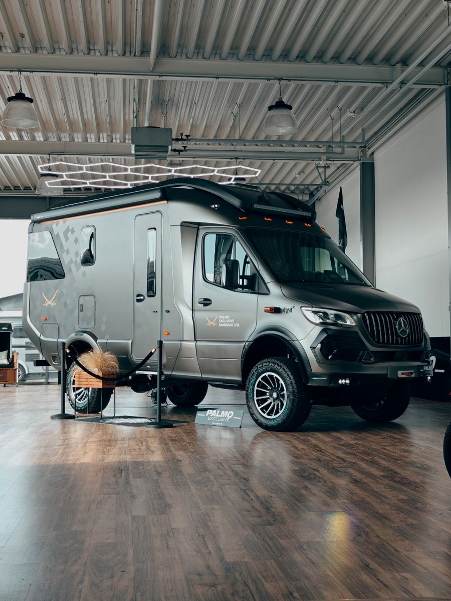 Fahrzeugabbildung HYMER / ERIBA / HYMERCAR VENTURE S 4x4² SANSIBAR LTD. by palmo