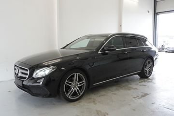 Mercedes E 220 - 1