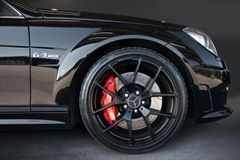 MERCEDES-BENZ C 63 T AMG Edition 507*Premium*Memory*Carbon*19"