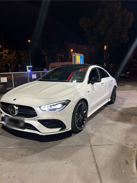 Image of Mercedes-Benz CLA 35 AMG