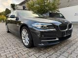 BMW 525d xDrive Touring A Luxury Line - BMW 525 Gebrauchtwagen in München