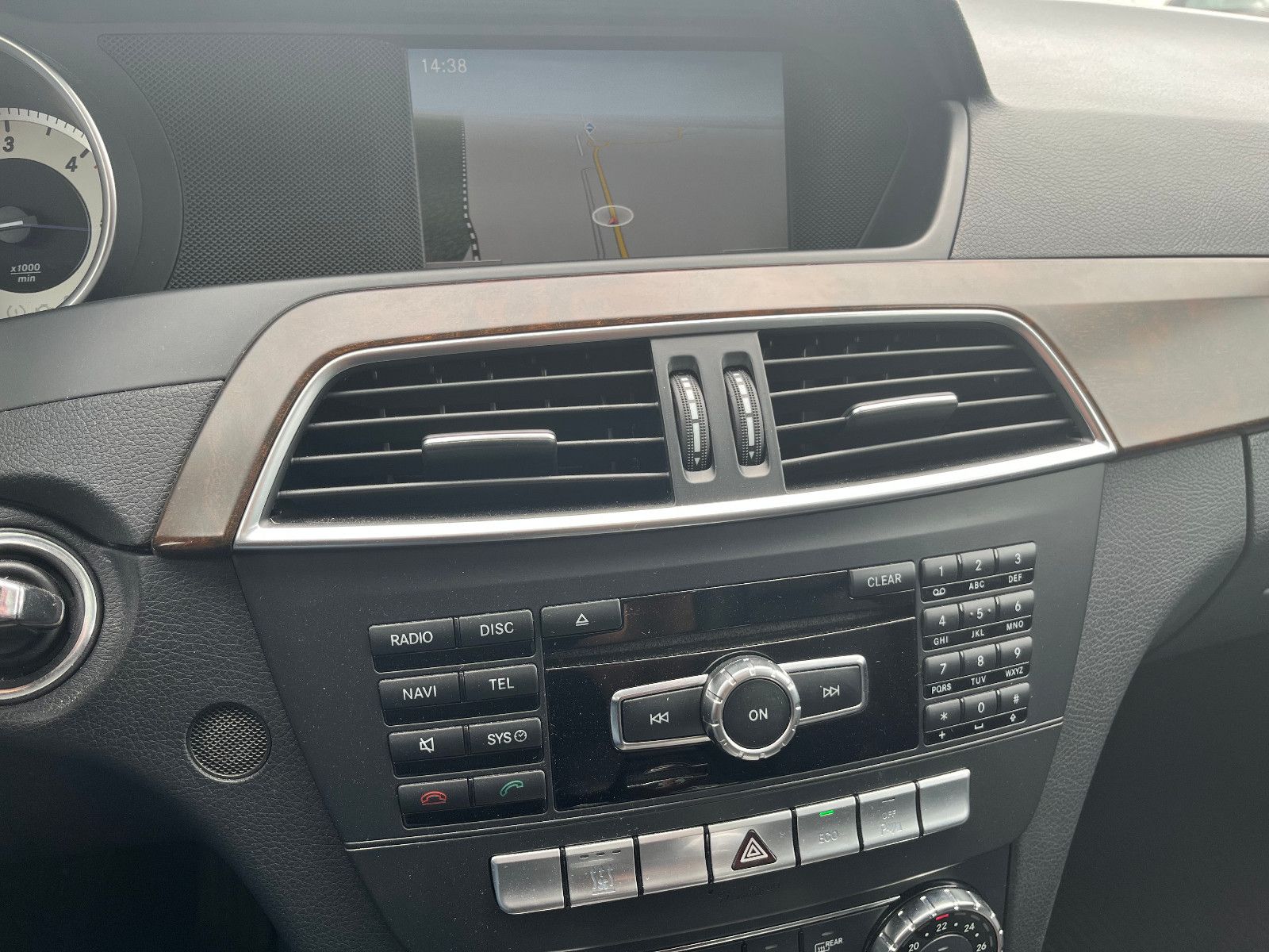 Fahrzeugabbildung Mercedes-Benz C 250 CDI 4MATIC Aut. Navi Leder Pano Standhzg