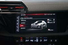 AUDI RS3 Sportback | Schalensitze | Pano | HuD AUDI RS3 Sportback | Schalensitze | Pano | HuD