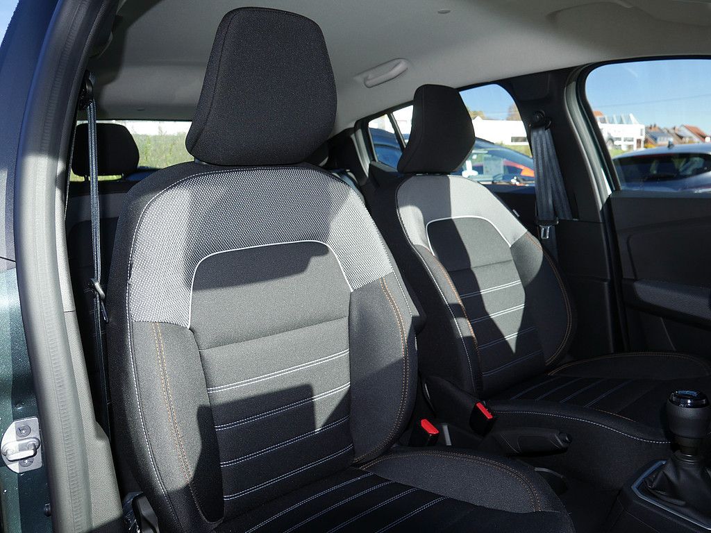 Fahrzeugabbildung Dacia Sandero Stepway Expression TCe 90