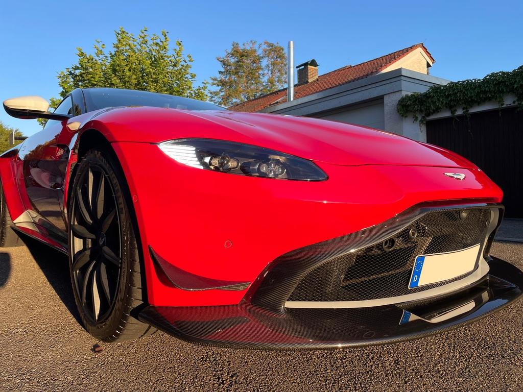 Aston Martin V8 Vantage