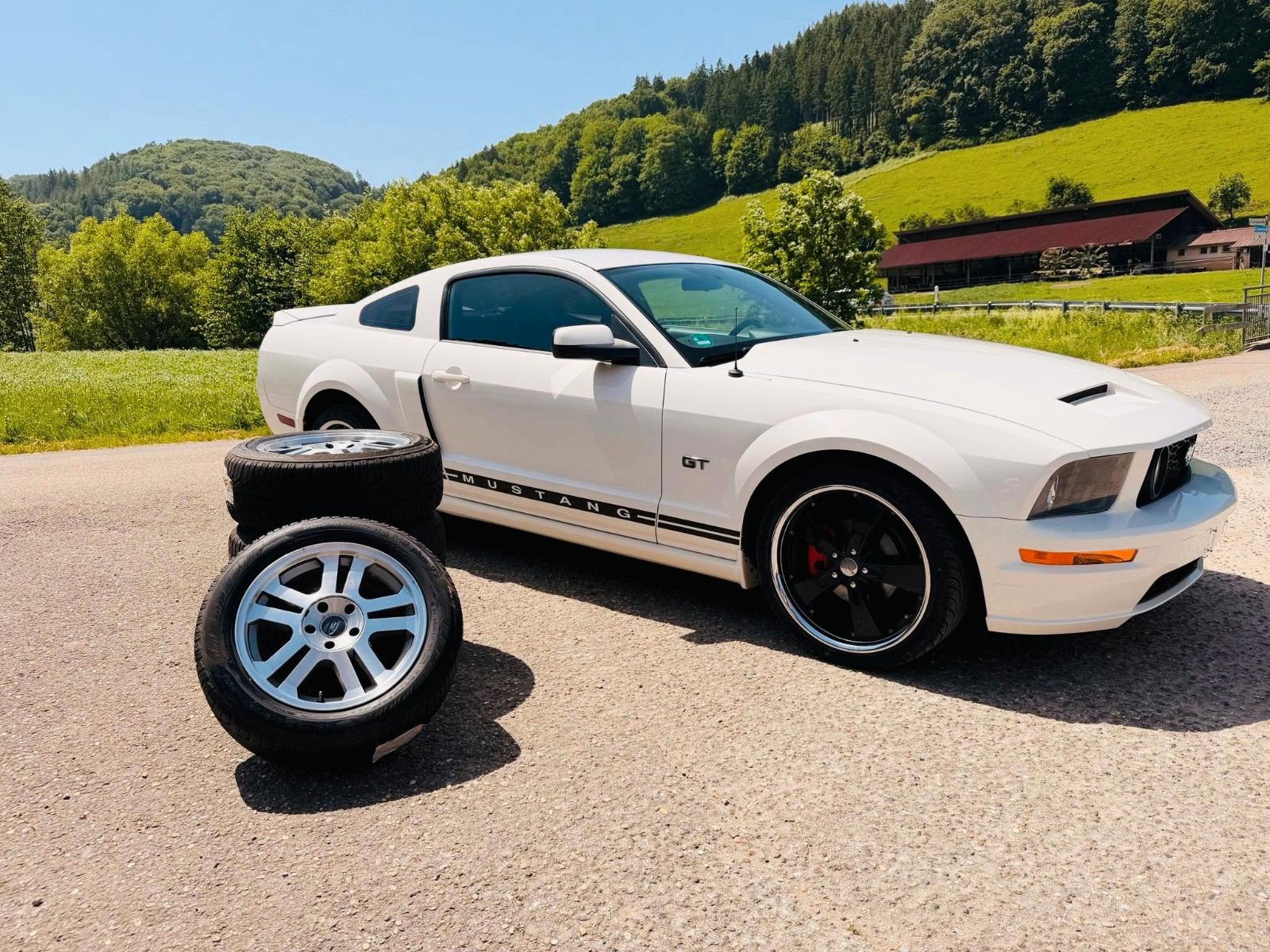 Ford Mustang V6