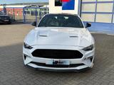 Ford Mustang GT  NEUZUSTAND Magne-Ride +Recaro - weiße Ford Mustang