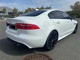 Jaguar XE 20t 200PS R-Sport Automatik R-Sport / 19 Zoll - Jaguar XE Gebrauchtwagen