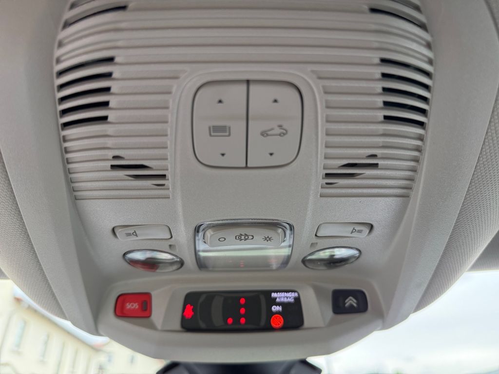 Fahrzeugabbildung Citroën C5 Aircross BlueHDI 130 S&S EAT8 MAX